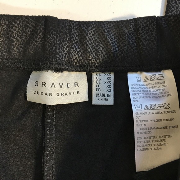 GRAVER Susan Graver Faux Suede Leggings Foil Print Sheen Black Size XXS - Picture 4 of 8